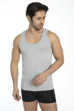 SPRUCE UP - Onderhemden - Hemden Heren - Onderhemd Heren - Grijs - Tanktop Heren - Mouwloos - Heren Ondergoed - Ronde Hals - Maat XL 9 SPRUCE UP - Onderhemden - Hemden Heren - Onderhemd Heren - Grijs - Tanktop Heren - Mouwloos - Heren Ondergoed - Ronde Hals - Maat XL -LingaDore Ondergoed Winkle 800x1200 271