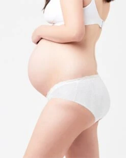 Organic Cotton Lacey Briefs Zwart, M 15 Organic Cotton Lacey Briefs Zwart, M -LingaDore Ondergoed Winkle 958x1200 11